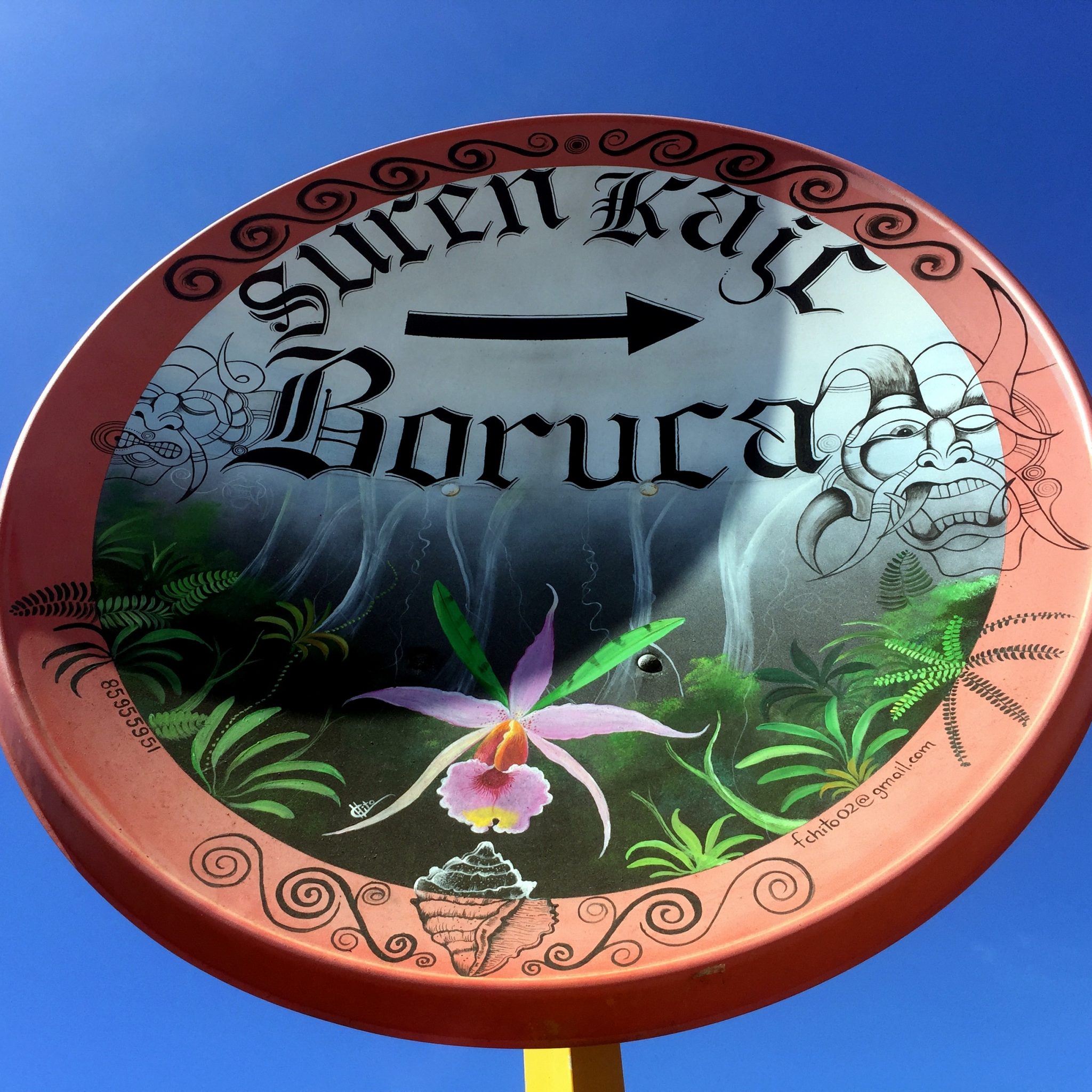 The road can be treacherous but the art of Boruca offers a warm welcome well before you reach the village.